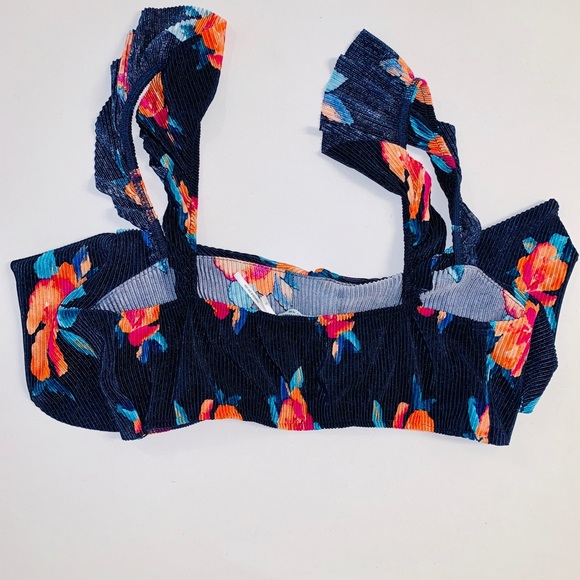 Kimchi Blue Floral Top - Picture 2 of 3